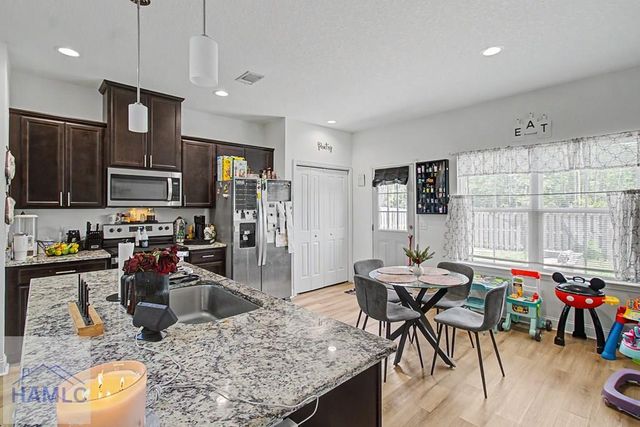 881 Grayson Avenue, Hinesville, GA 31313