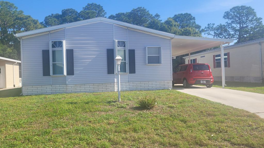 356 Tropical Isles Circle H-15, Fort Pierce, FL 34982