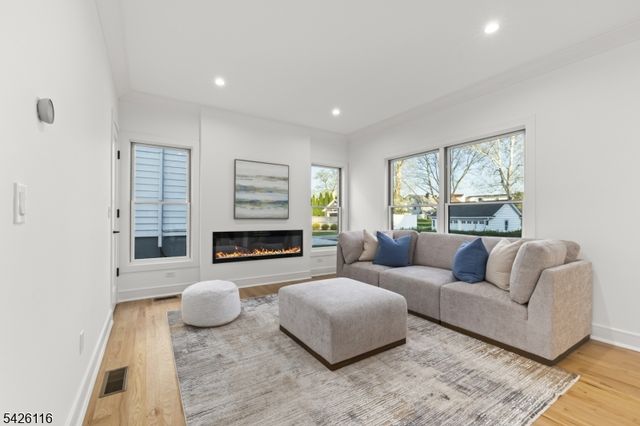 426 Millburn Ave A, Millburn Twp., NJ 07041