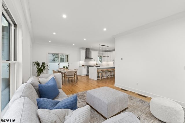 426 Millburn Ave A, Millburn Twp., NJ 07041
