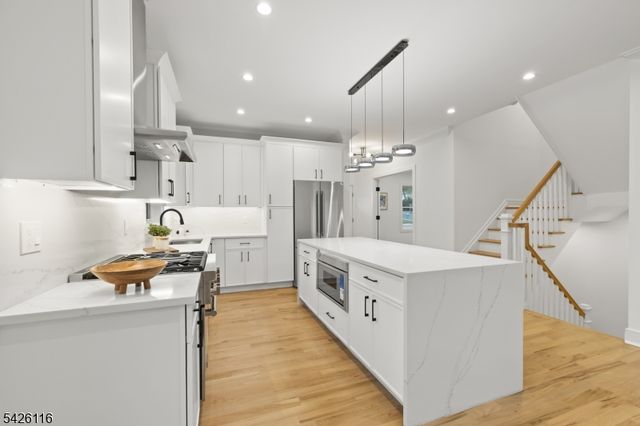 426 Millburn Ave A, Millburn Twp., NJ 07041