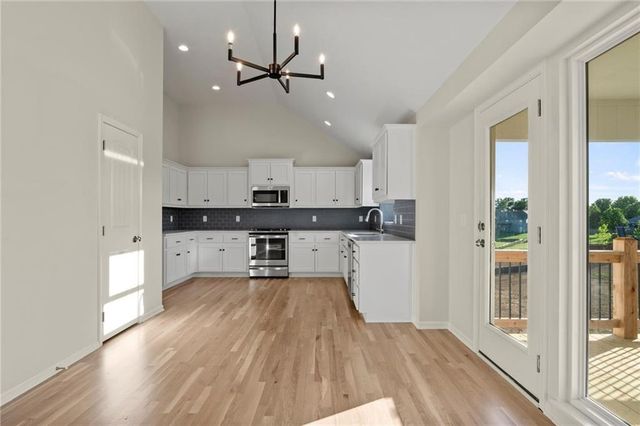 6017 NE 118th Street, Kansas City, MO 64156