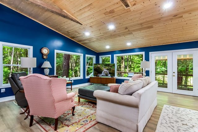 1564 Rackley Road, Ellijay, GA 30536