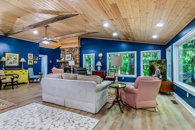 1564 Rackley Road, Ellijay, GA 30536