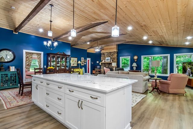 1564 Rackley Road, Ellijay, GA 30536