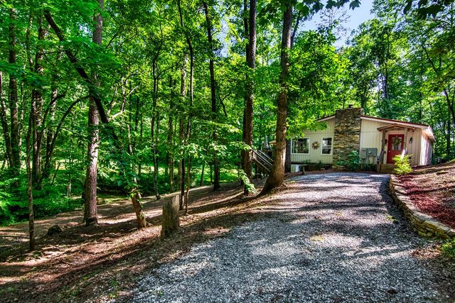 1564 Rackley Road, Ellijay, GA 30536