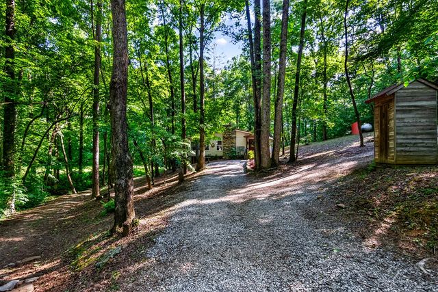1564 Rackley Road, Ellijay, GA 30536