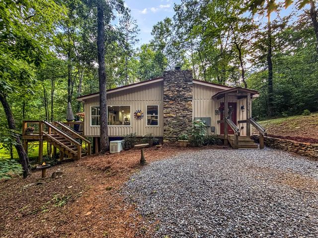 1564 Rackley Road, Ellijay, GA 30536