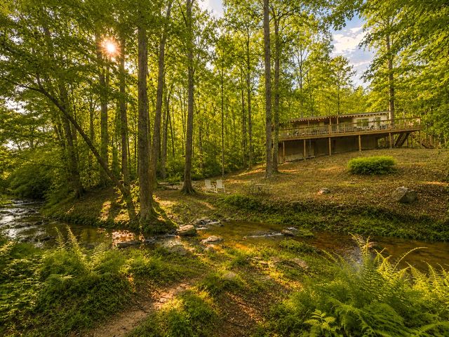 1564 Rackley Road, Ellijay, GA 30536