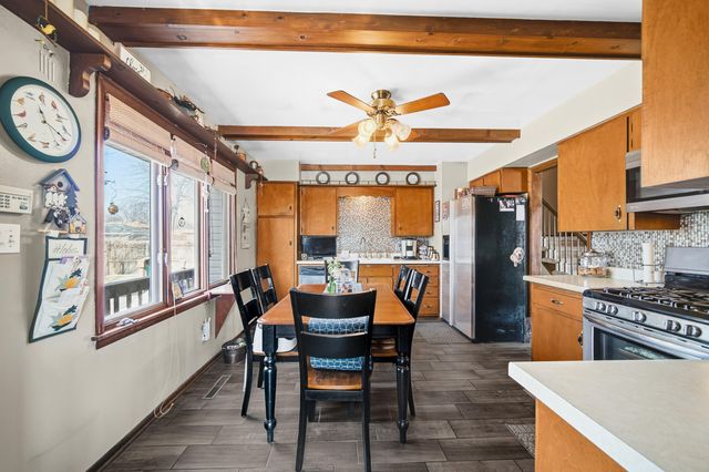 8796 Madison Avenue, Munster, IN 46321