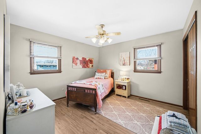 8796 Madison Avenue, Munster, IN 46321