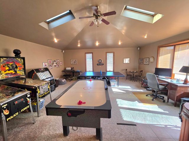 8796 Madison Avenue, Munster, IN 46321