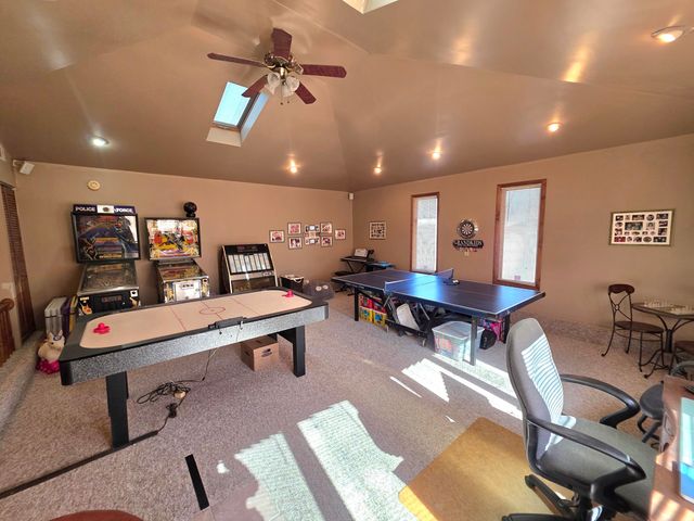 8796 Madison Avenue, Munster, IN 46321