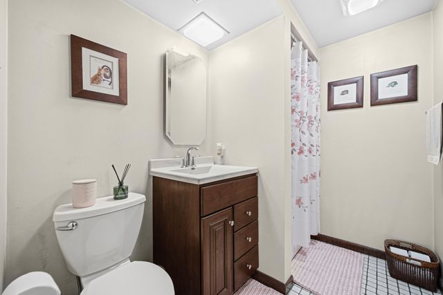 8796 Madison Avenue, Munster, IN 46321