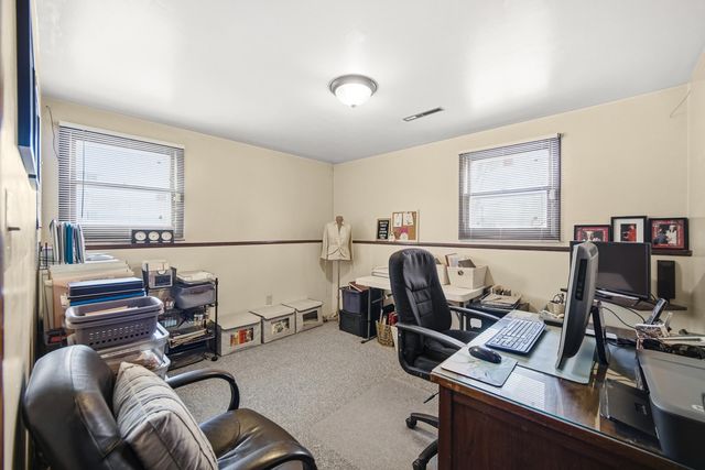 8796 Madison Avenue, Munster, IN 46321