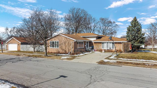 8796 Madison Avenue, Munster, IN 46321