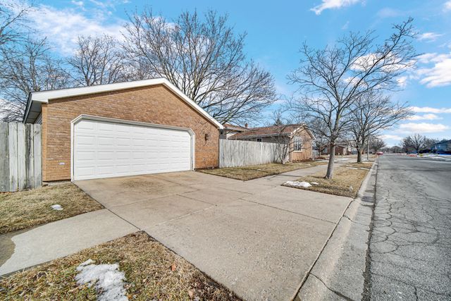 8796 Madison Avenue, Munster, IN 46321