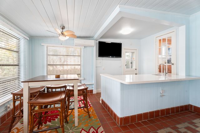 411 S Palmway, Lake Worth Beach, FL 33460