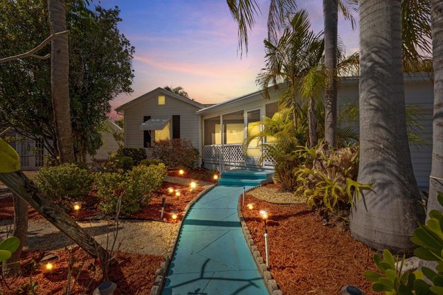 411 S Palmway, Lake Worth Beach, FL 33460