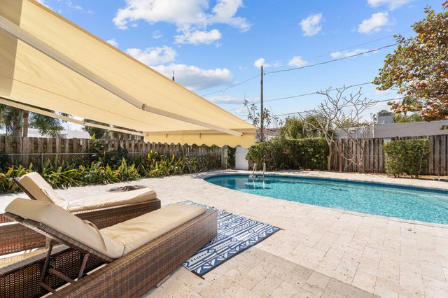 411 S Palmway, Lake Worth Beach, FL 33460