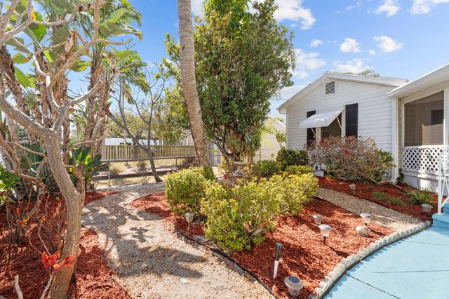 411 S Palmway, Lake Worth Beach, FL 33460