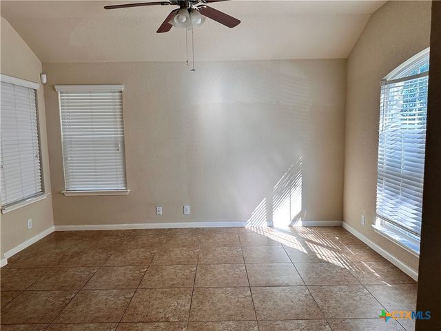 2020 Meadow View Drive, San Marcos, TX 78666