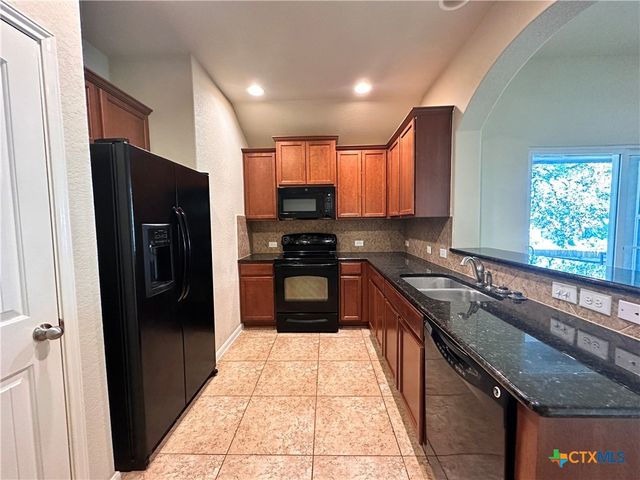 2020 Meadow View Drive, San Marcos, TX 78666