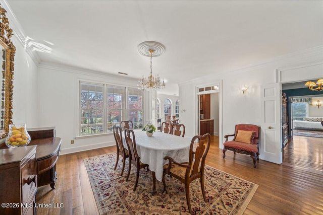 3105 U.S. 72, Holly Springs, MS 38635