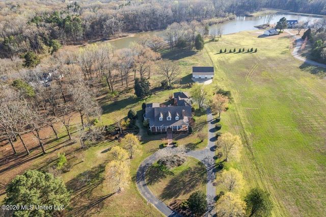 3105 U.S. 72, Holly Springs, MS 38635