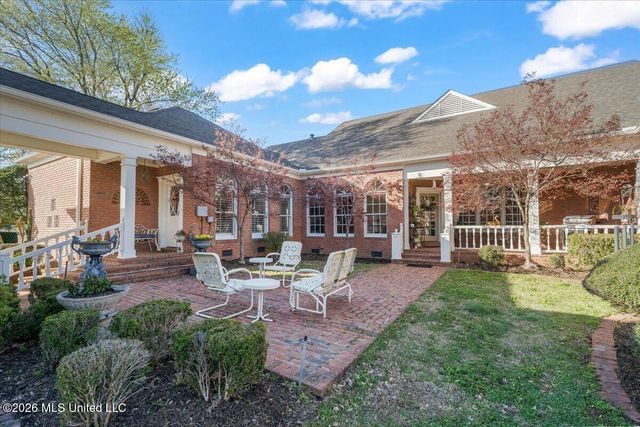 3105 U.S. 72, Holly Springs, MS 38635