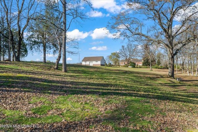 3105 U.S. 72, Holly Springs, MS 38635