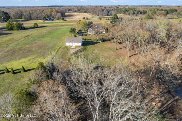 3105 U.S. 72, Holly Springs, MS 38635