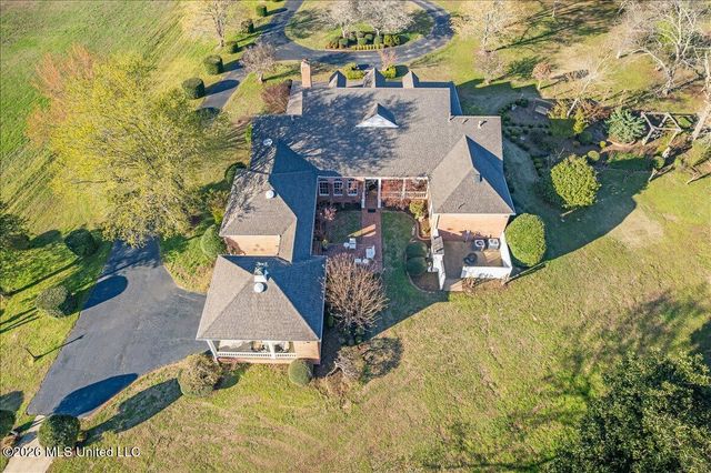 3105 U.S. 72, Holly Springs, MS 38635