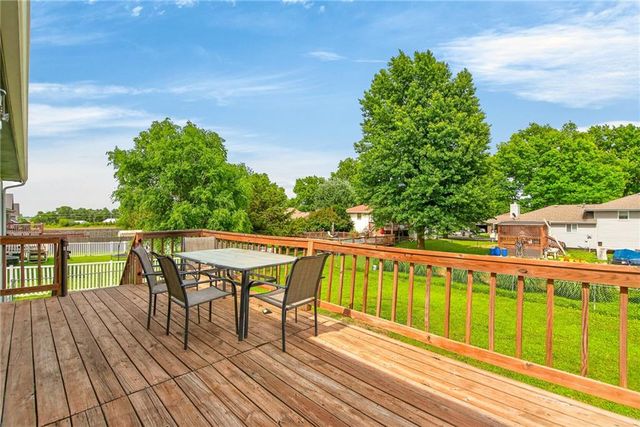 87 Oak Street, Garden City, MO 64747