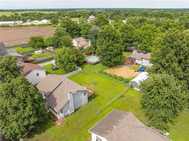 87 Oak Street, Garden City, MO 64747