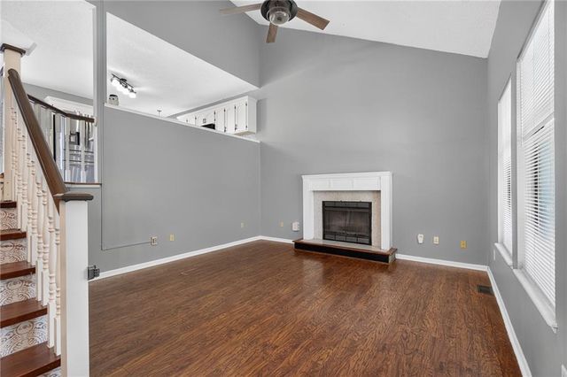 87 Oak Street, Garden City, MO 64747