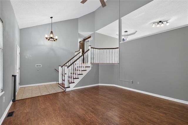 87 Oak Street, Garden City, MO 64747