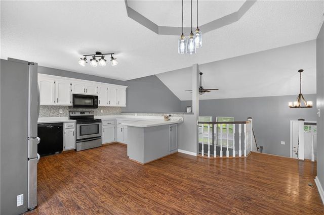87 Oak Street, Garden City, MO 64747