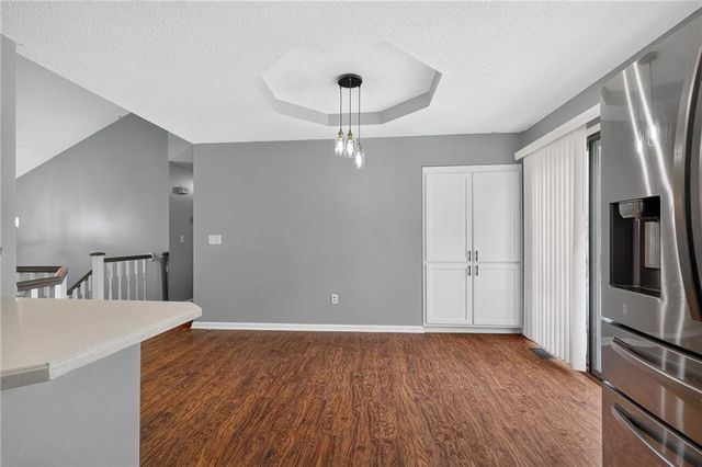 87 Oak Street, Garden City, MO 64747