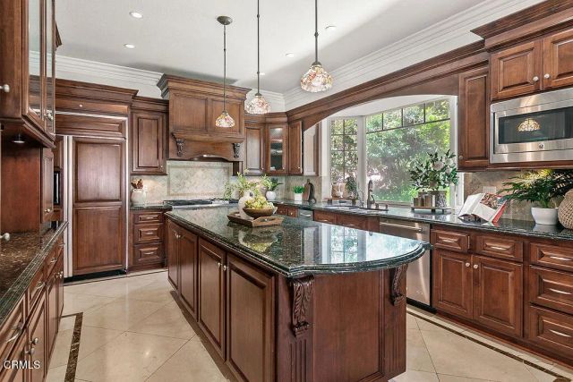 2981 Yucca Drive, Camarillo, CA 93012