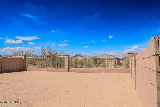 866 W Calle Alta Curva, Sahuarita, AZ 85629