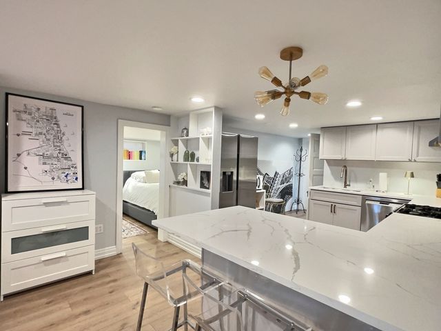 3745 N SEMINARY Avenue 1, Chicago, IL 60613