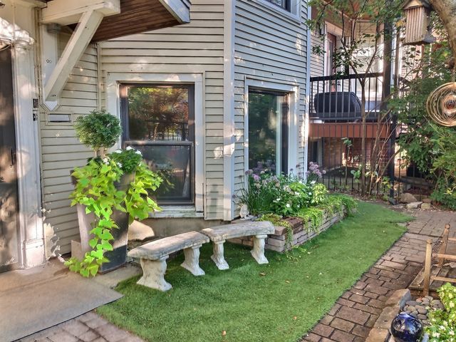 3745 N SEMINARY Avenue 1, Chicago, IL 60613