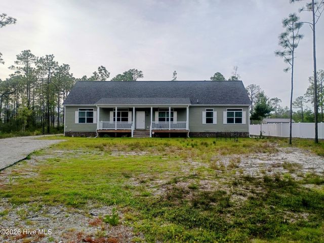 349 Fifty Lakes Drive, Southport, NC 28461