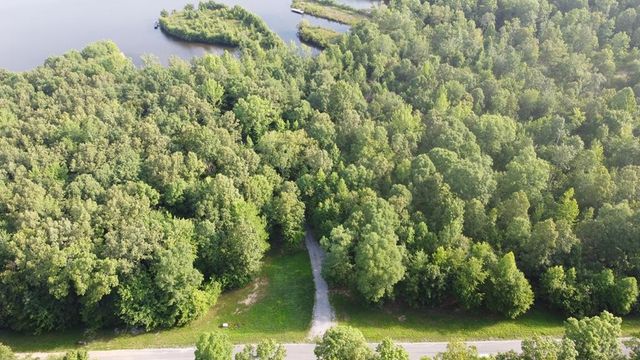775 Camp Creek Cir, Spencer, TN 38585