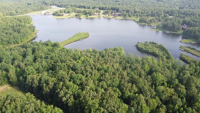 775 Camp Creek Cir, Spencer, TN 38585