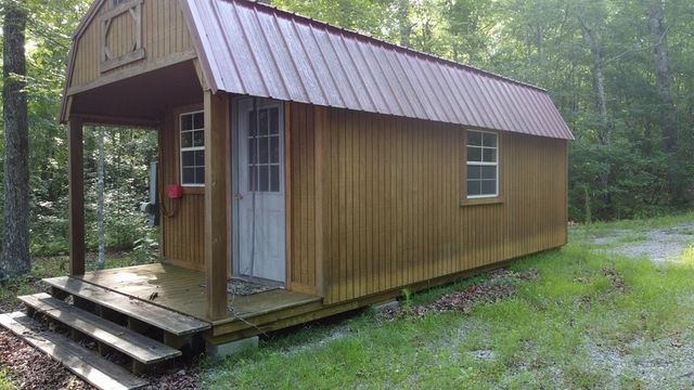 775 Camp Creek Cir, Spencer, TN 38585