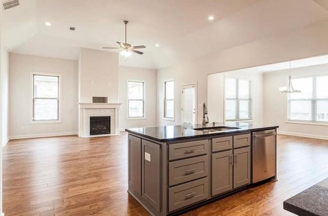 499 DOGWOOD VALLEY DR, Collierville, TN 38017