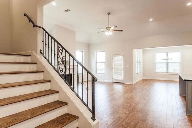 499 DOGWOOD VALLEY DR, Collierville, TN 38017