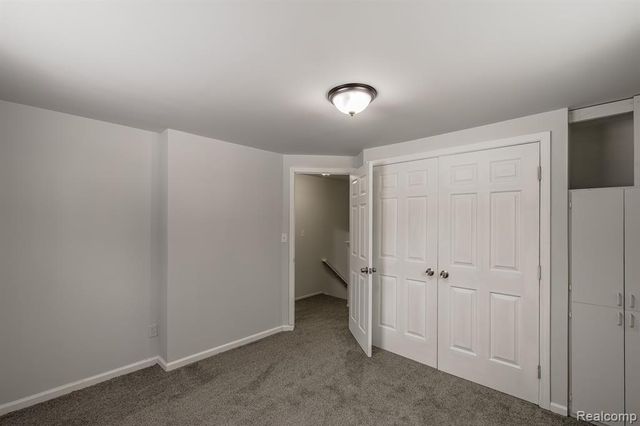 6445 Pontiac Lake Road, Waterford, MI 48327